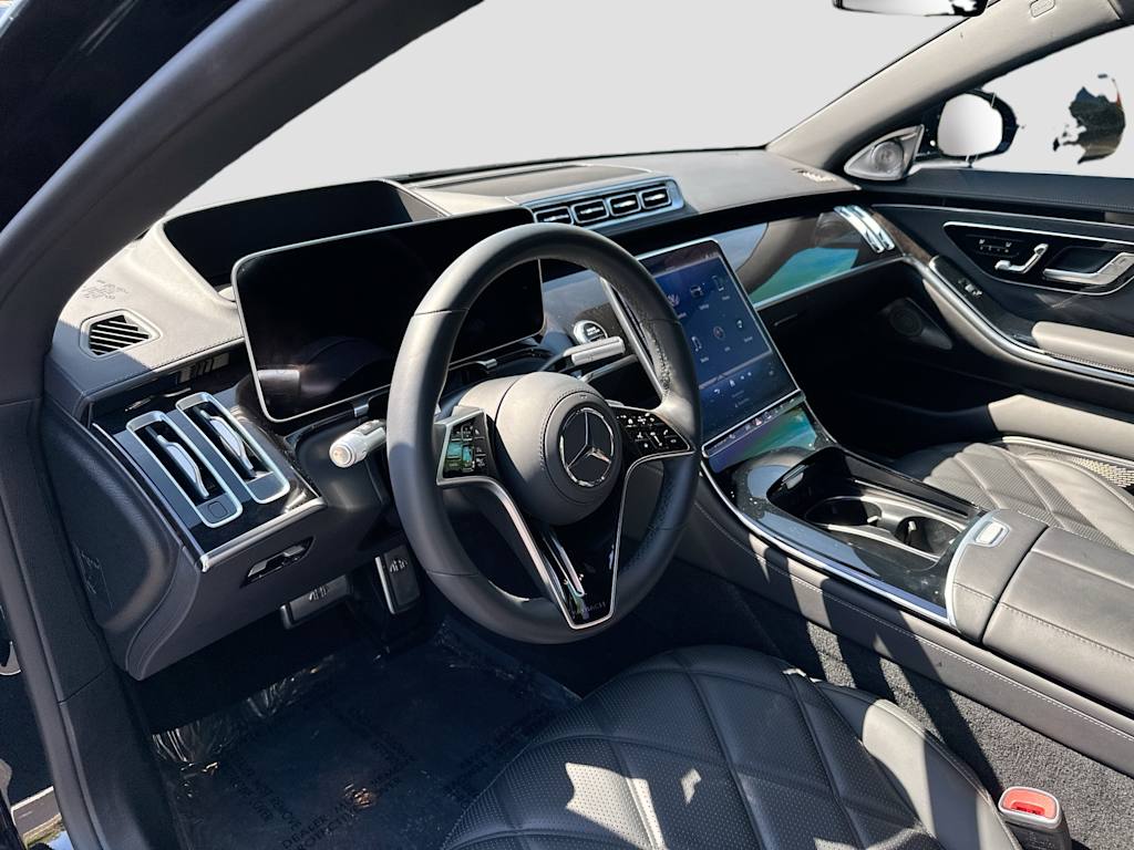 Thumbnail: 2024 Mercedes-Benz S-Class - 2