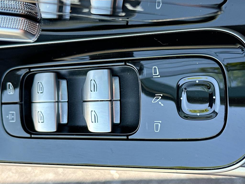Thumbnail: 2024 Mercedes-Benz S-Class - 27