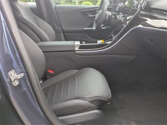 Thumbnail: 2025 Mercedes-Benz C-Class - 8