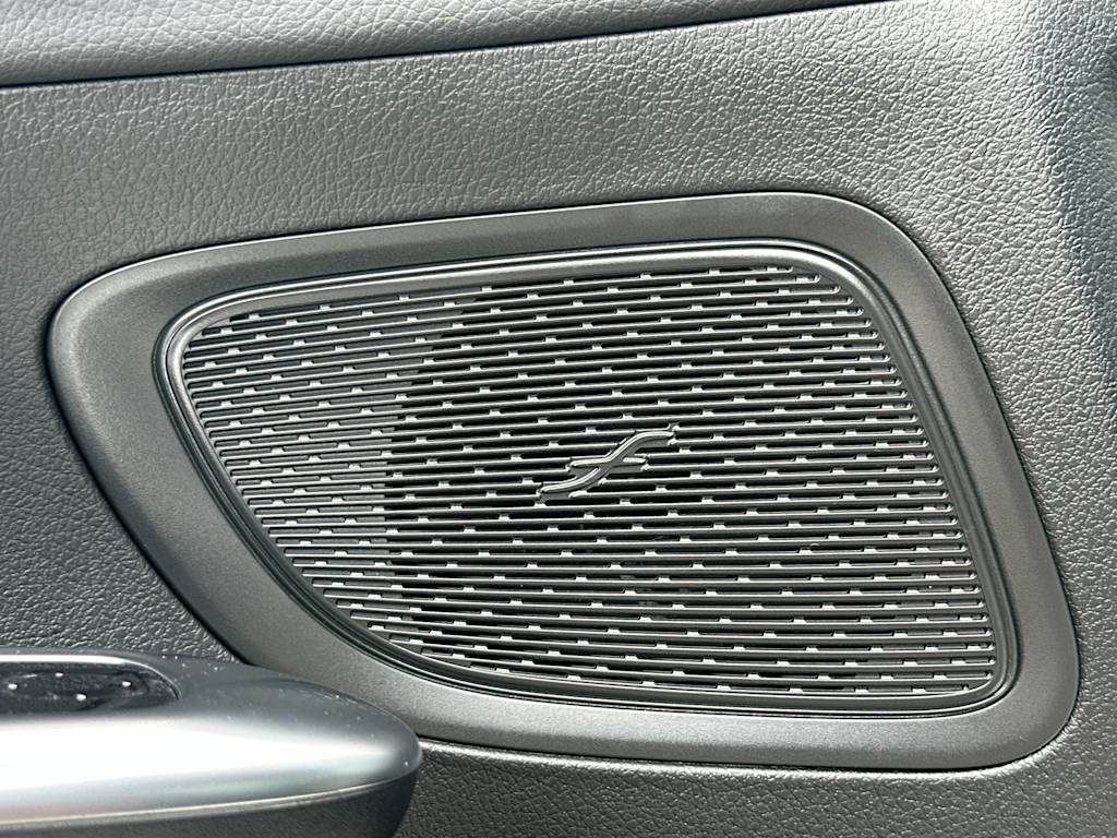 Thumbnail: 2022 Mercedes-Benz C-Class - 18
