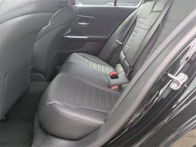 Thumbnail: 2025 Mercedes-Benz C-Class - 9