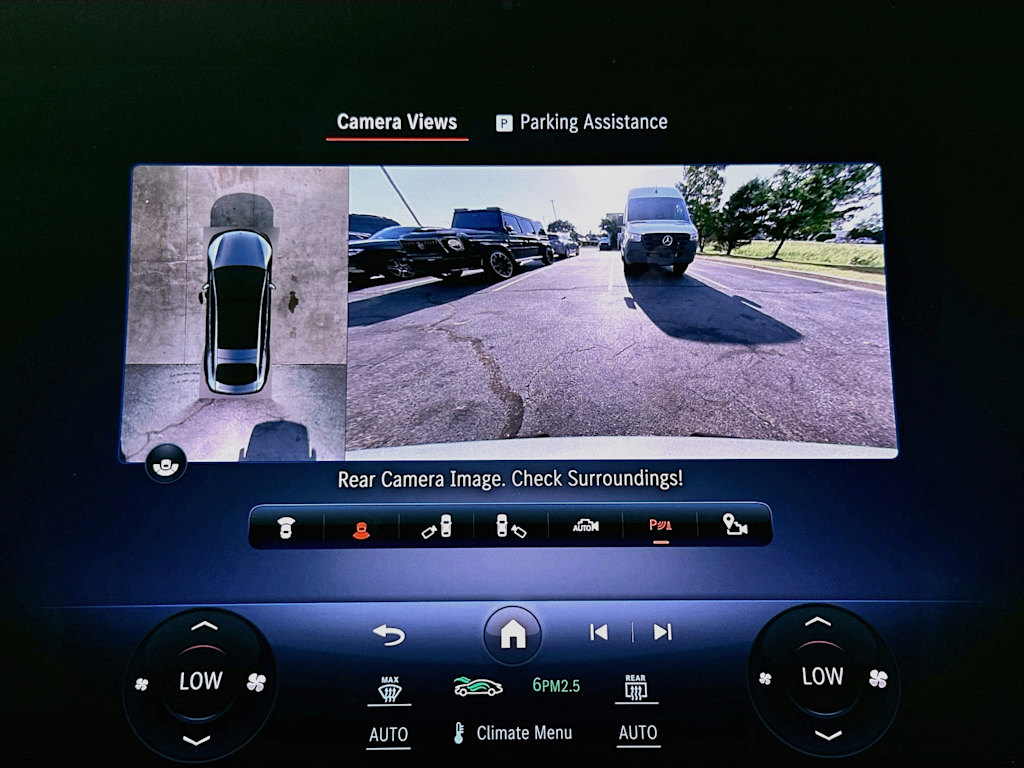 Thumbnail: 2023 Mercedes-Benz EQS - 24