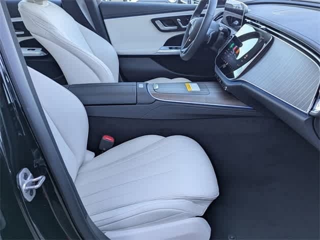 Thumbnail: 2025 Mercedes-Benz E-Class - 8