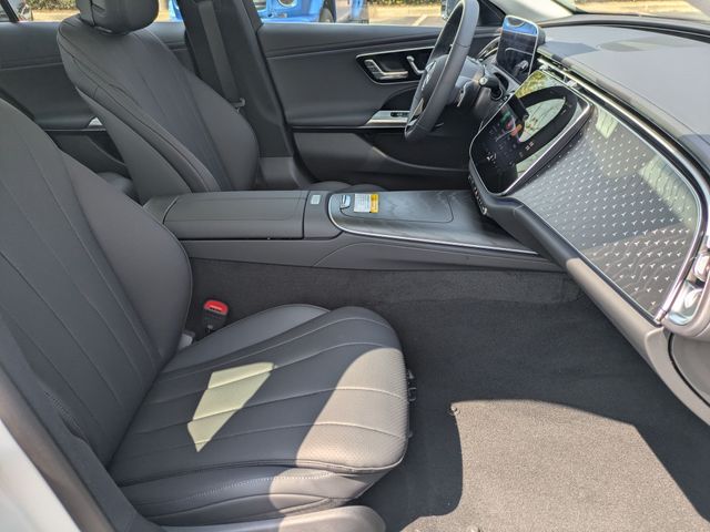 Thumbnail: 2026 Mercedes-Benz E-Class - 12