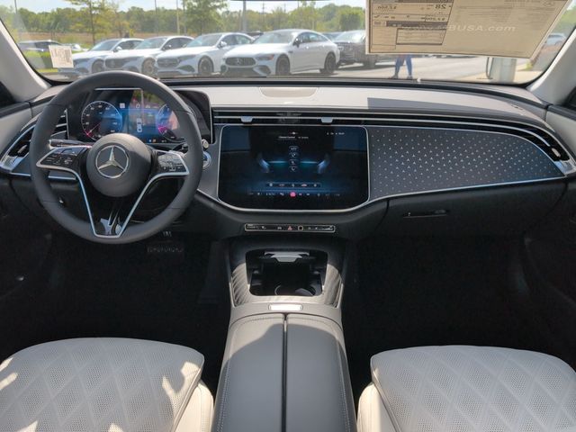 Thumbnail: 2026 Mercedes-Benz E-Class - 10