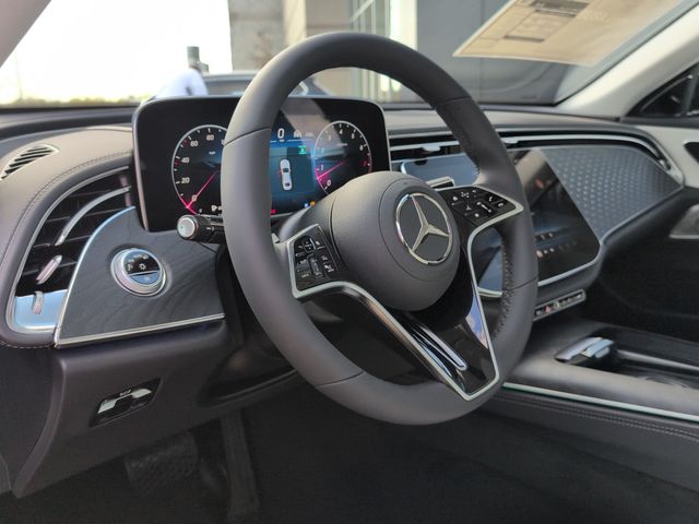 Thumbnail: 2026 Mercedes-Benz E-Class - 2