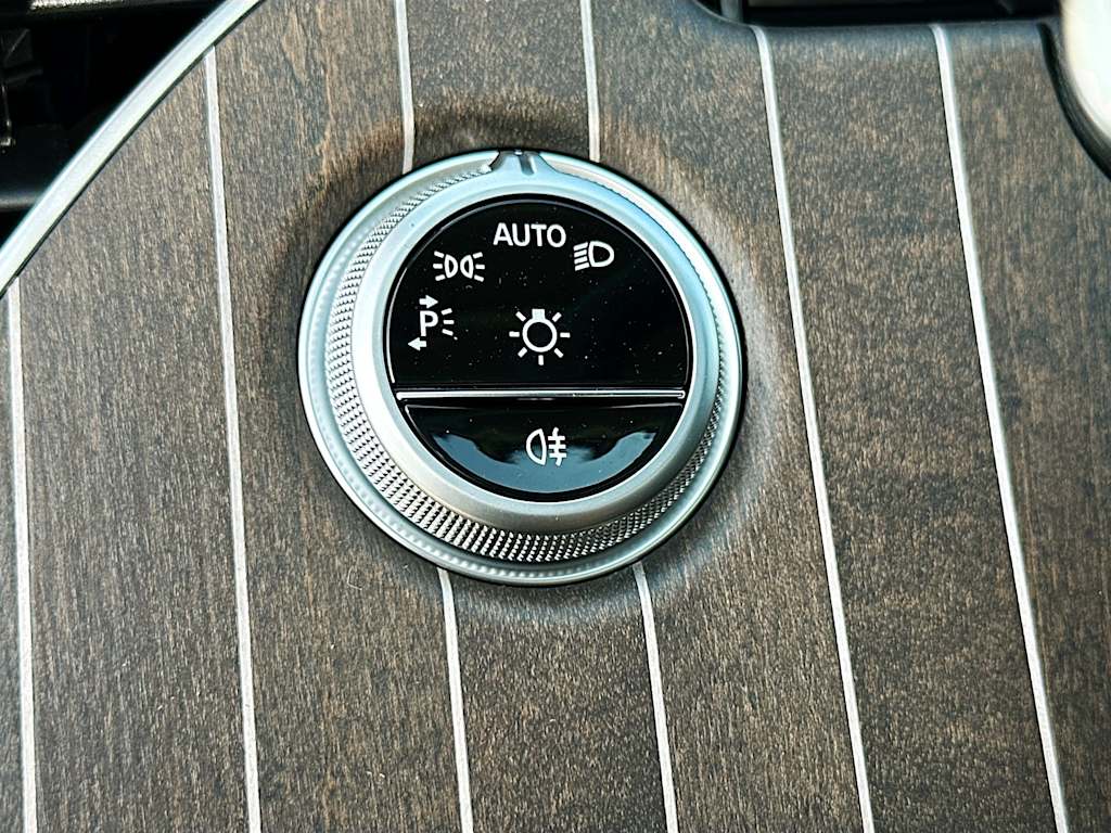 Thumbnail: 2024 Mercedes-Benz E-Class - 18