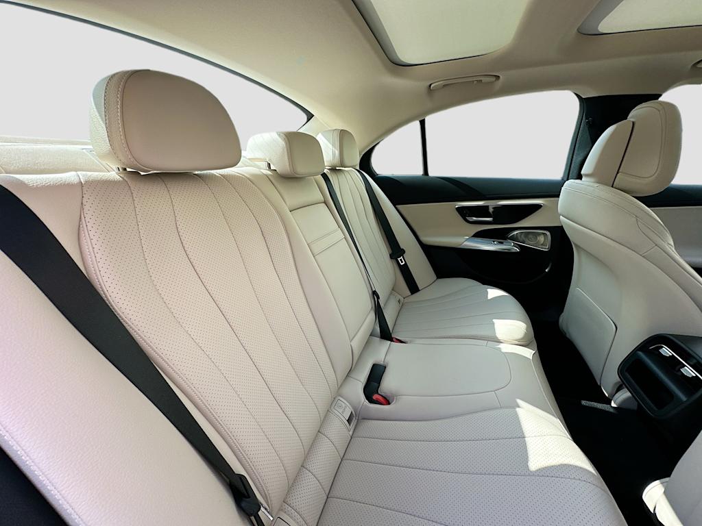 Thumbnail: 2024 Mercedes-Benz E-Class - 30
