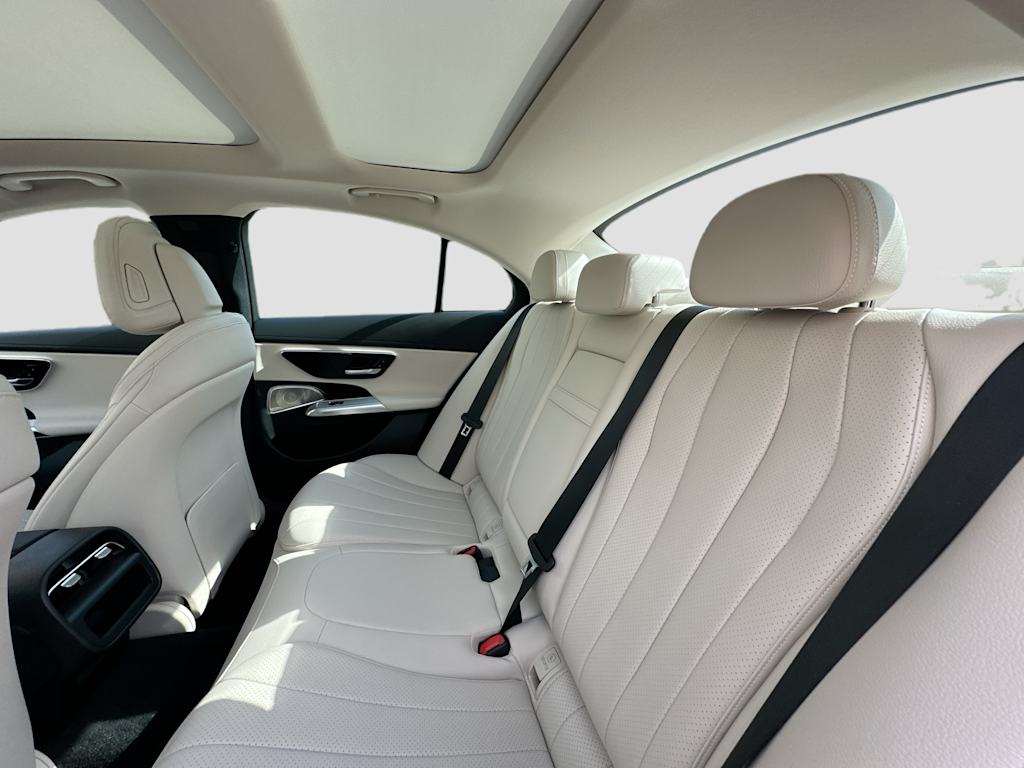 Thumbnail: 2024 Mercedes-Benz E-Class - 12