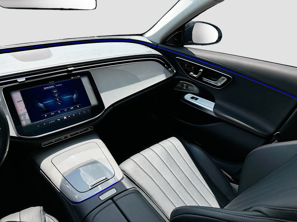 Thumbnail: 2025 Mercedes-Benz E-Class - 14