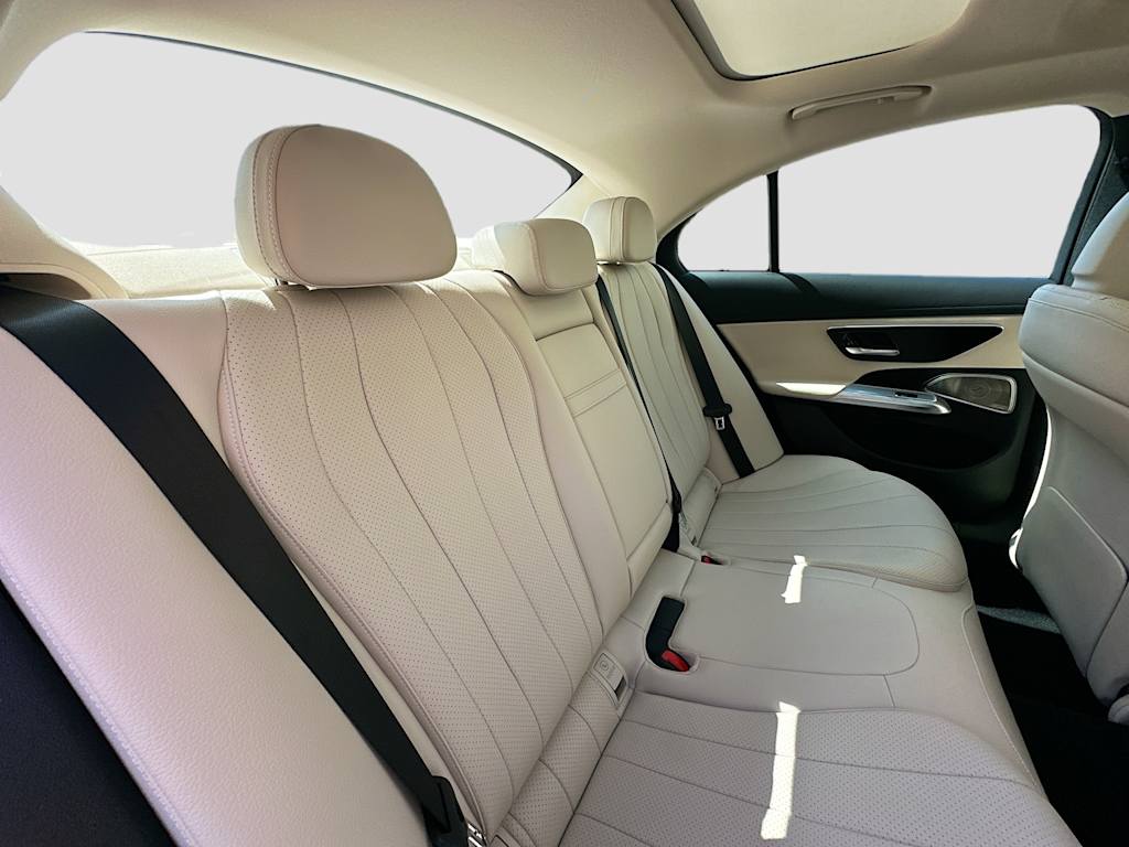 Thumbnail: 2024 Mercedes-Benz E-Class - 32