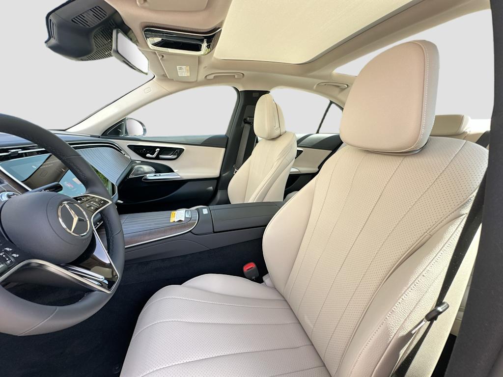 Thumbnail: 2024 Mercedes-Benz E-Class - 11