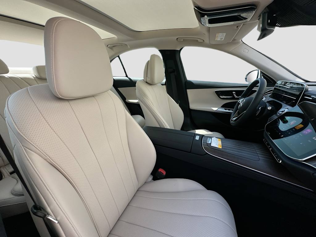 Thumbnail: 2024 Mercedes-Benz E-Class - 12