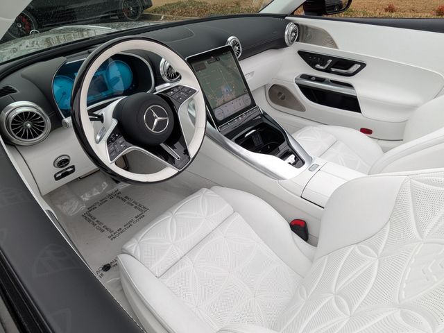 Thumbnail: 2026 Mercedes-Benz SL-Class - 26