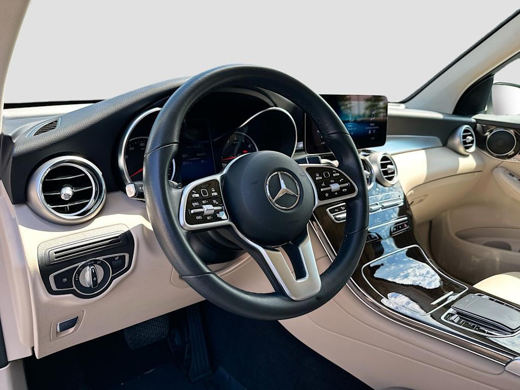 Thumbnail: 2022 Mercedes-Benz GLC - 2