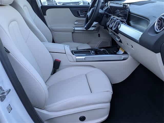 Thumbnail: 2025 Mercedes-Benz GLB - 8