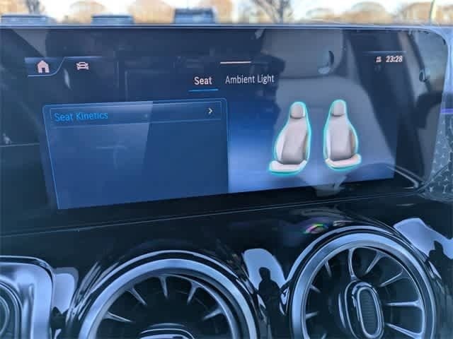 Thumbnail: 2025 Mercedes-Benz GLB - 23