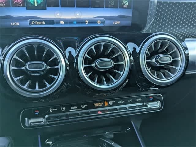 Thumbnail: 2025 Mercedes-Benz GLB - 24