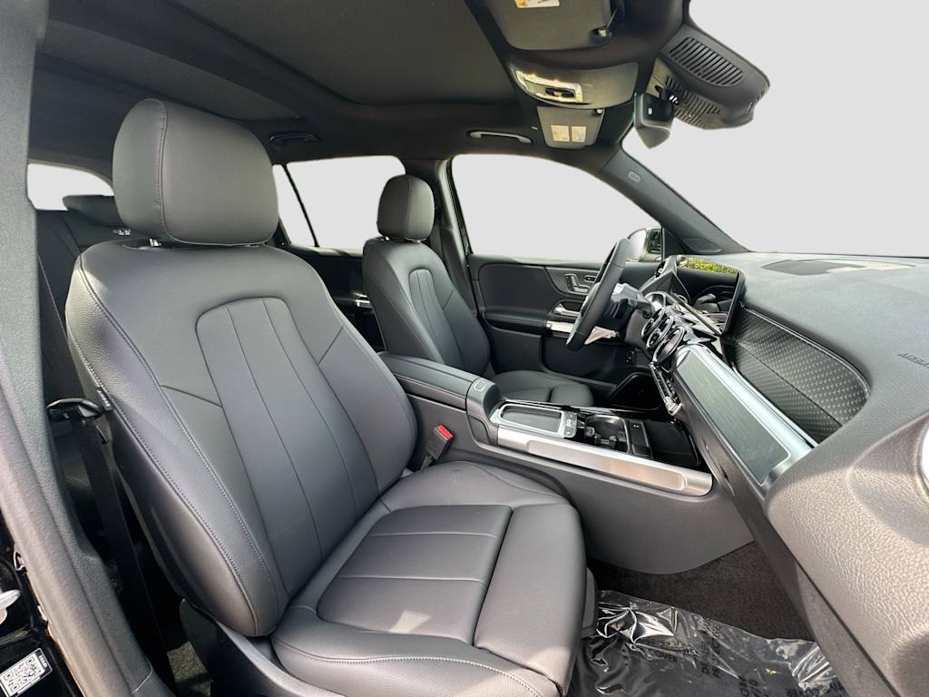 Thumbnail: 2026 Mercedes-Benz GLB - 12