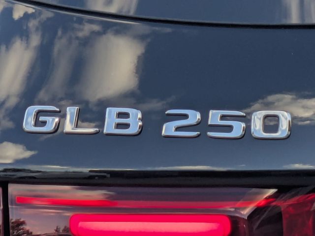 Thumbnail: 2026 Mercedes-Benz GLB - 28