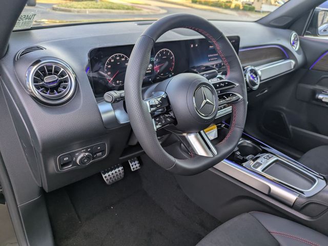 Thumbnail: 2026 Mercedes-Benz GLB - 2