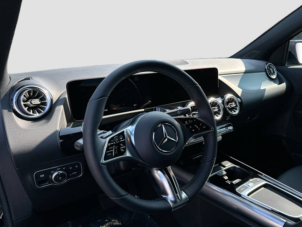 Thumbnail: 2026 Mercedes-Benz GLA - 2