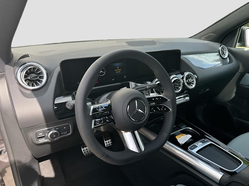 Thumbnail: 2026 Mercedes-Benz GLA - 2