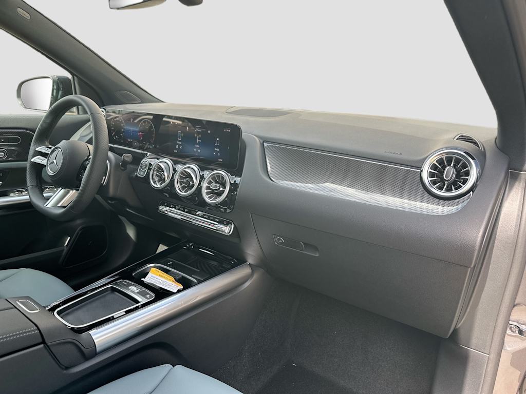 Thumbnail: 2026 Mercedes-Benz GLA - 31