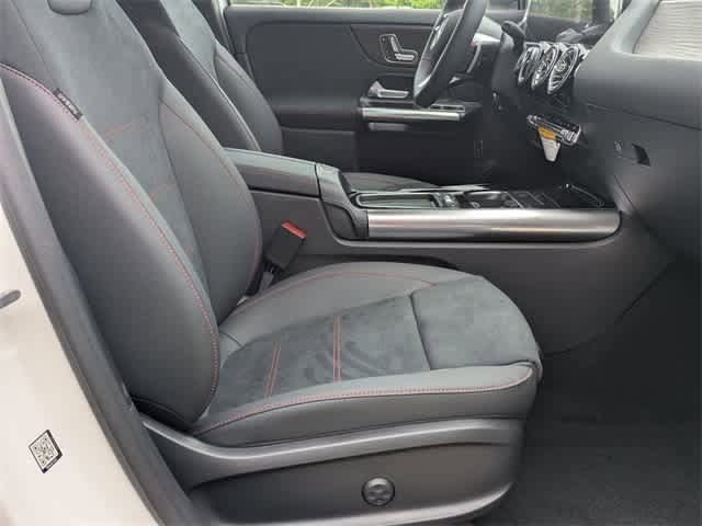 Thumbnail: 2025 Mercedes-Benz GLA - 8