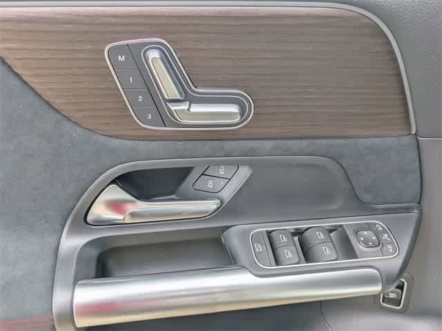 Thumbnail: 2025 Mercedes-Benz GLA - 20