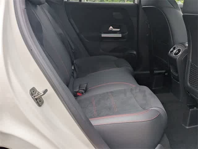 Thumbnail: 2025 Mercedes-Benz GLA - 17