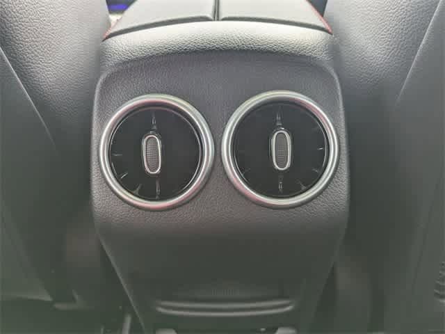 Thumbnail: 2025 Mercedes-Benz GLA - 15