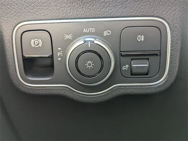 Thumbnail: 2025 Mercedes-Benz GLA - 26