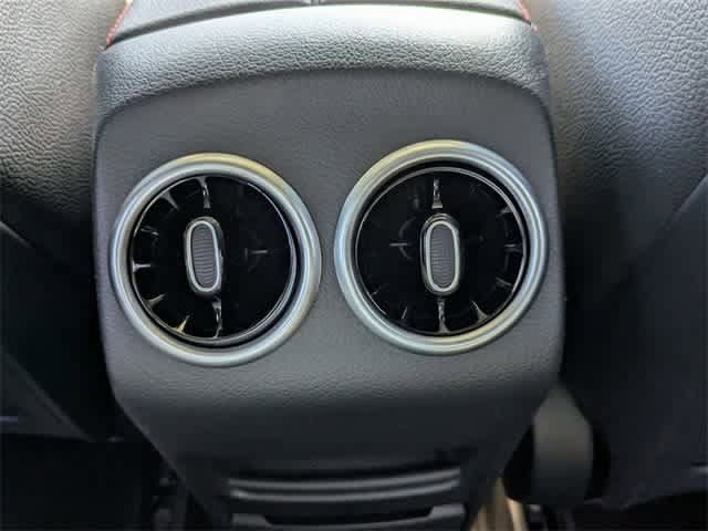 Thumbnail: 2025 Mercedes-Benz GLA - 15