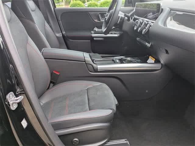 Thumbnail: 2025 Mercedes-Benz GLA - 8