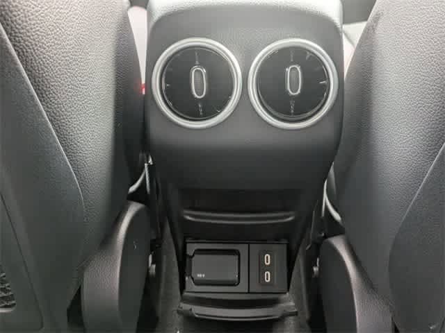 Thumbnail: 2025 Mercedes-Benz GLA - 15