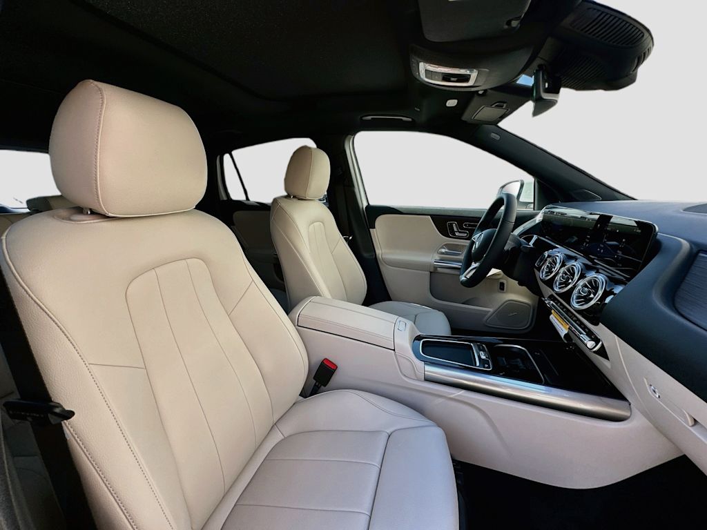 Thumbnail: 2026 Mercedes-Benz GLA - 31