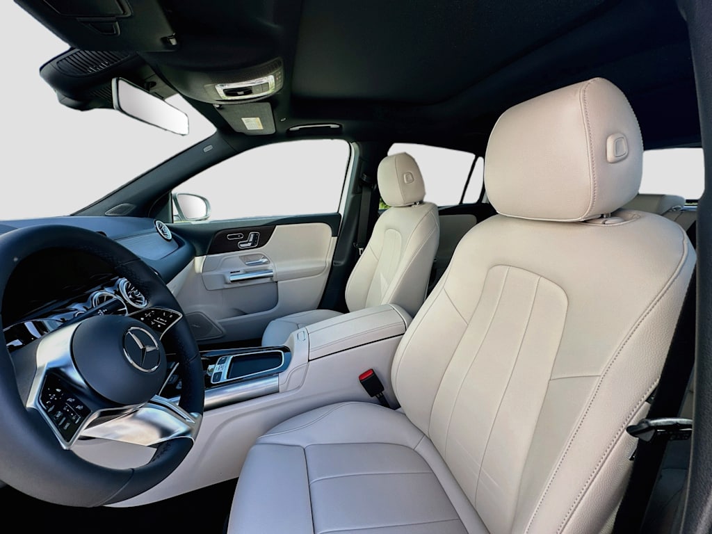 Thumbnail: 2026 Mercedes-Benz GLA - 12