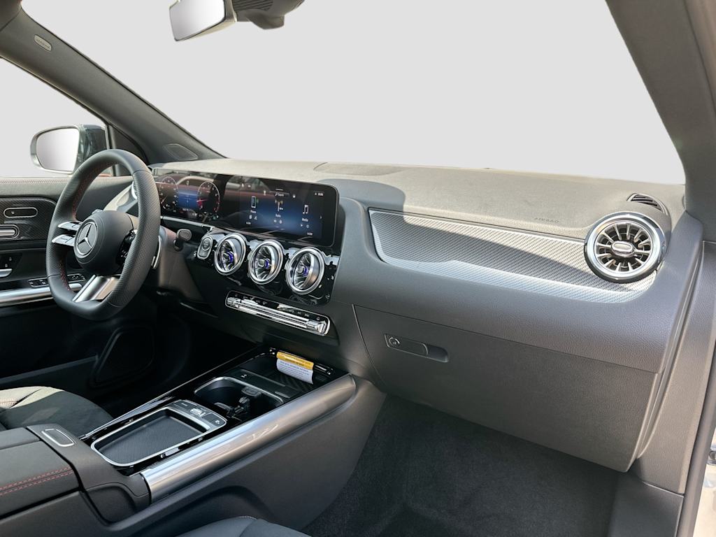 Thumbnail: 2026 Mercedes-Benz GLA - 30