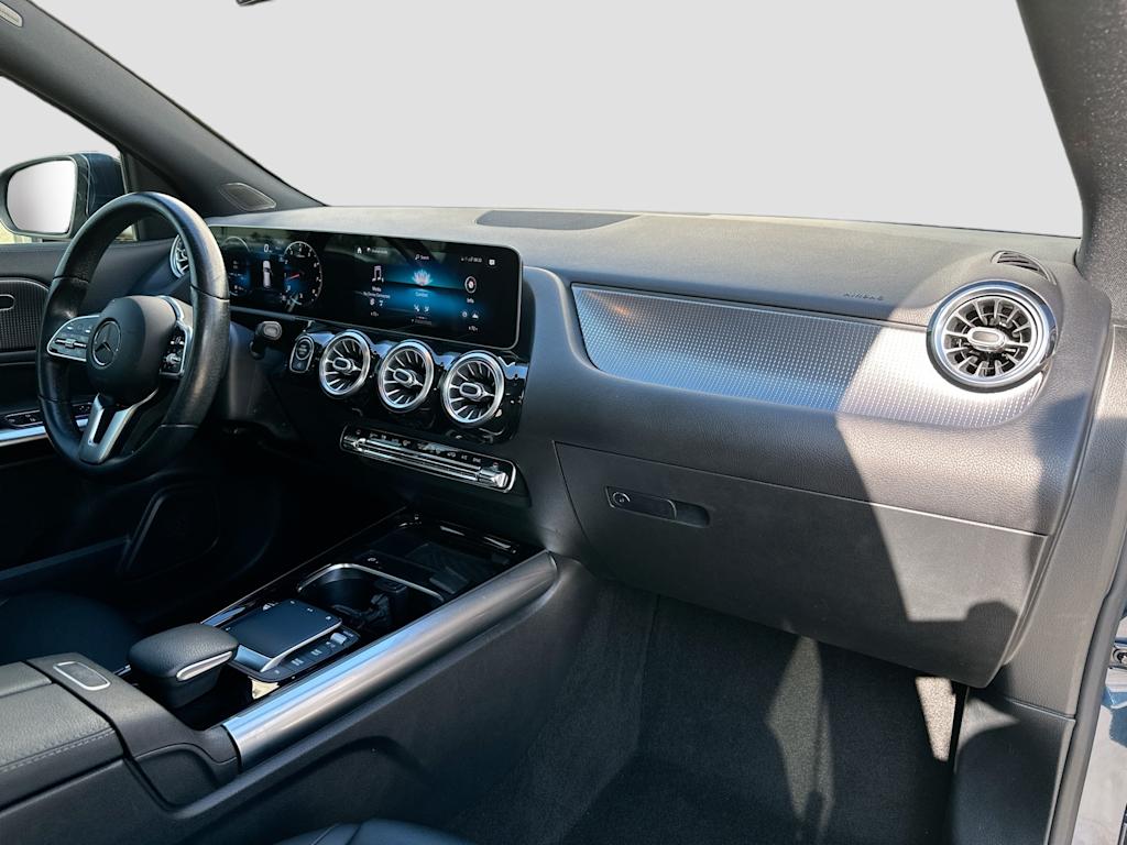 Thumbnail: 2021 Mercedes-Benz GLA - 31