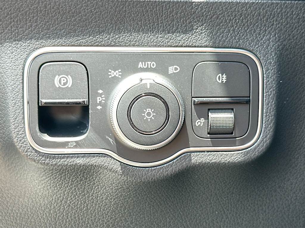 Thumbnail: 2026 Mercedes-Benz GLA - 22