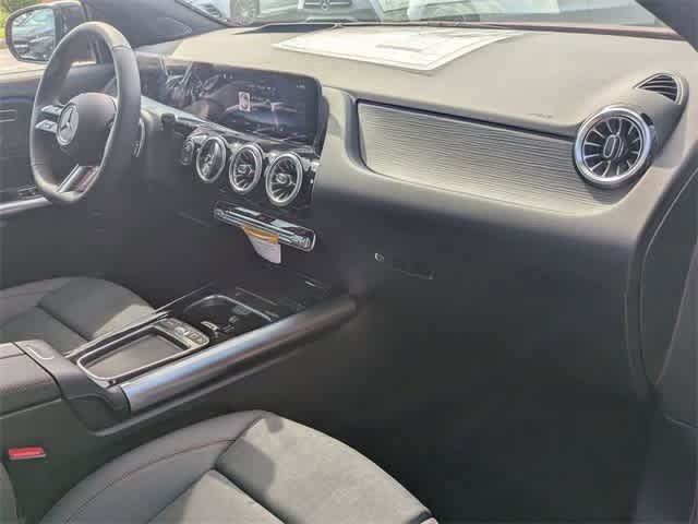 Thumbnail: 2025 Mercedes-Benz GLA - 10