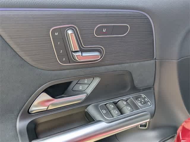 Thumbnail: 2025 Mercedes-Benz GLA - 20