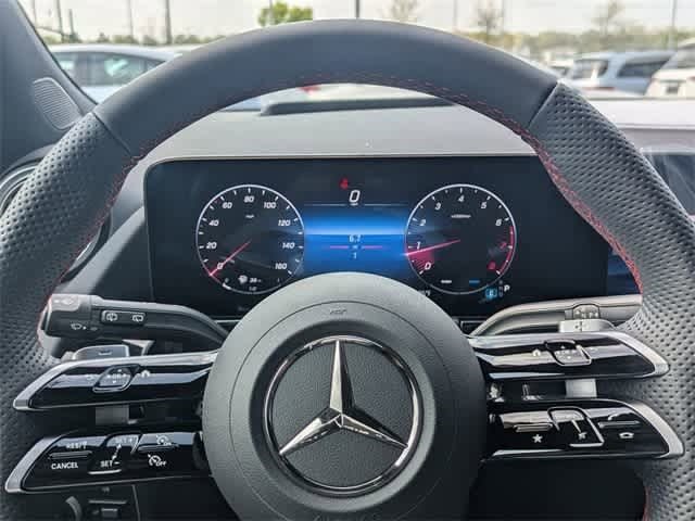 Thumbnail: 2025 Mercedes-Benz GLA - 11