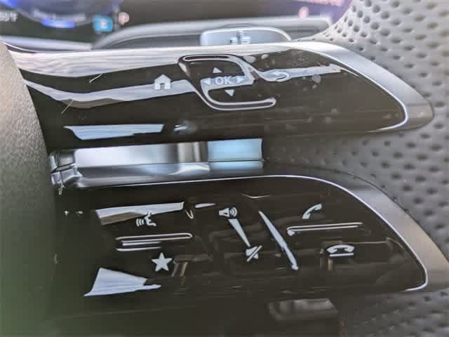 Thumbnail: 2025 Mercedes-Benz EQB - 12