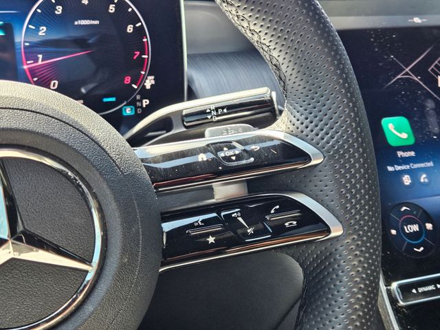 Thumbnail: 2025 Mercedes-Benz GLC - 31