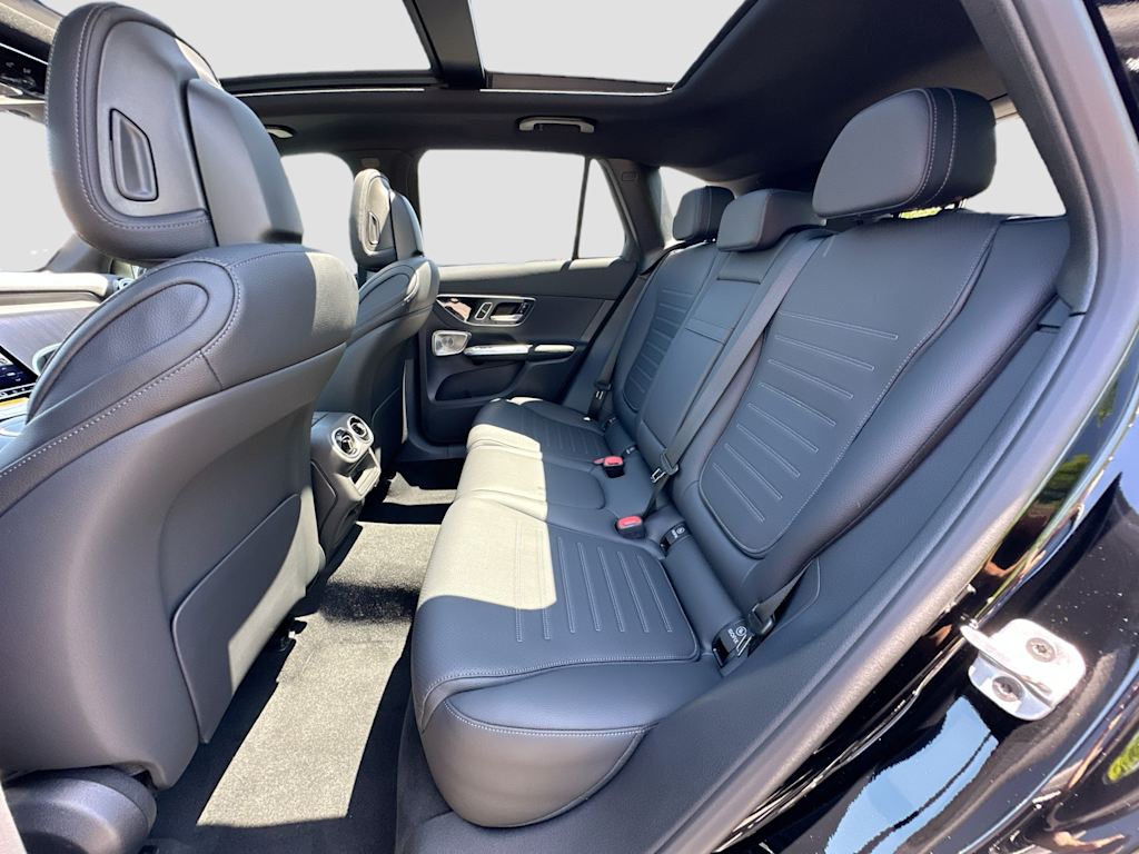 Thumbnail: 2026 Mercedes-Benz GLC - 12