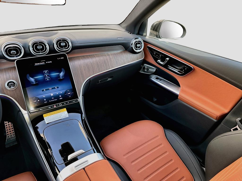 Thumbnail: 2026 Mercedes-Benz GLC - 15