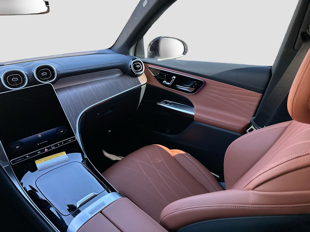 Thumbnail: 2026 Mercedes-Benz GLC - 30