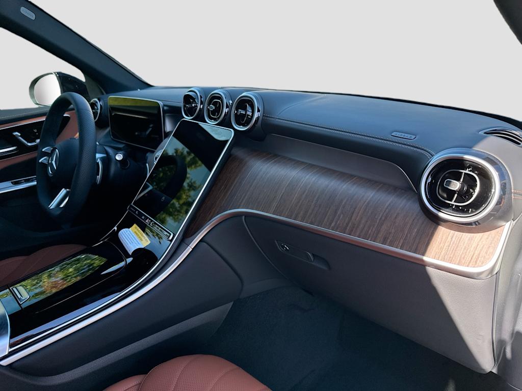 Thumbnail: 2026 Mercedes-Benz GLC - 15